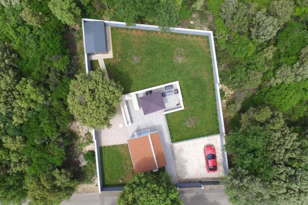 Apartment In Park Forest Soline Near The Sea بيشكانا أوفالا المظهر الخارجي الصورة